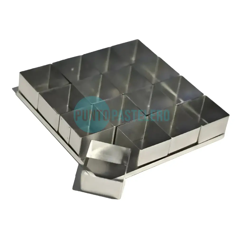 SET MOLDE DE MINI TORTAS CUADRADO (6X6 CM.)
