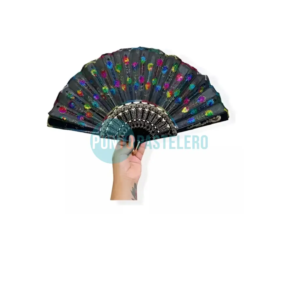 ABANICO NEGRO BORDADO CON LENTEJUELAS