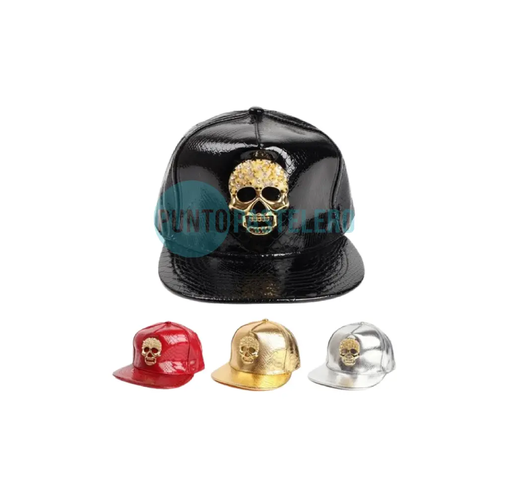 GORRA RAPERO NEGRA SIMIL CUERO Y APLIQUE PREMIUM