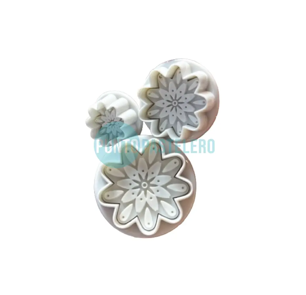 CORTANTE CON EXPULSOR FLORES SET (X 3 U.)